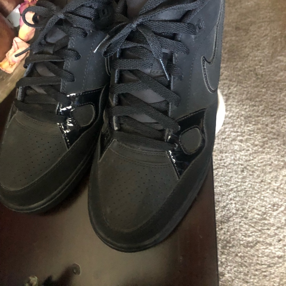 Men’s Nike shoes 11